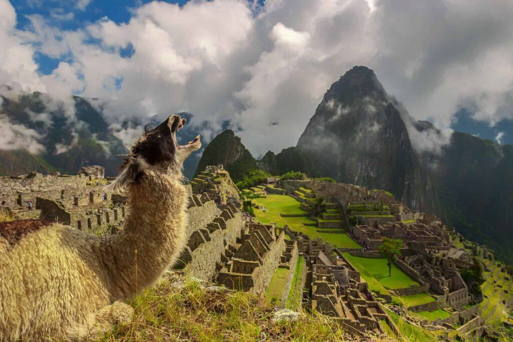 7 Wonders Of The World - Explore The New, Natural, And Ancient